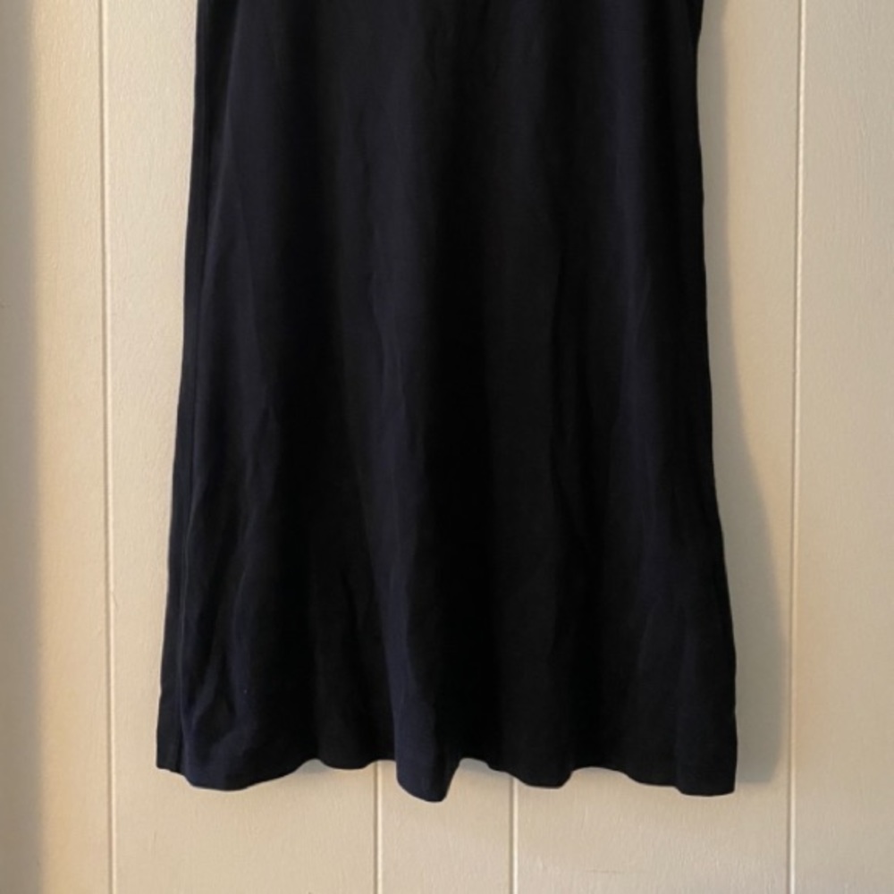 Black loose fitting T-shirt dress - Picture 2 of 2
